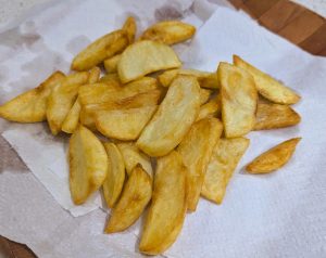 Crispy Patates Tiganites Recipe with Olive Oil: Perfectly Golden Potato Fries